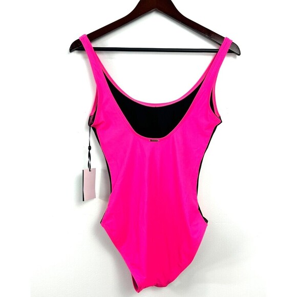 New DKNY One Piece Womens Sz 8 Hot Pink Swimsuit Beach Vacation Resort Rusching - Picture 6 of 10